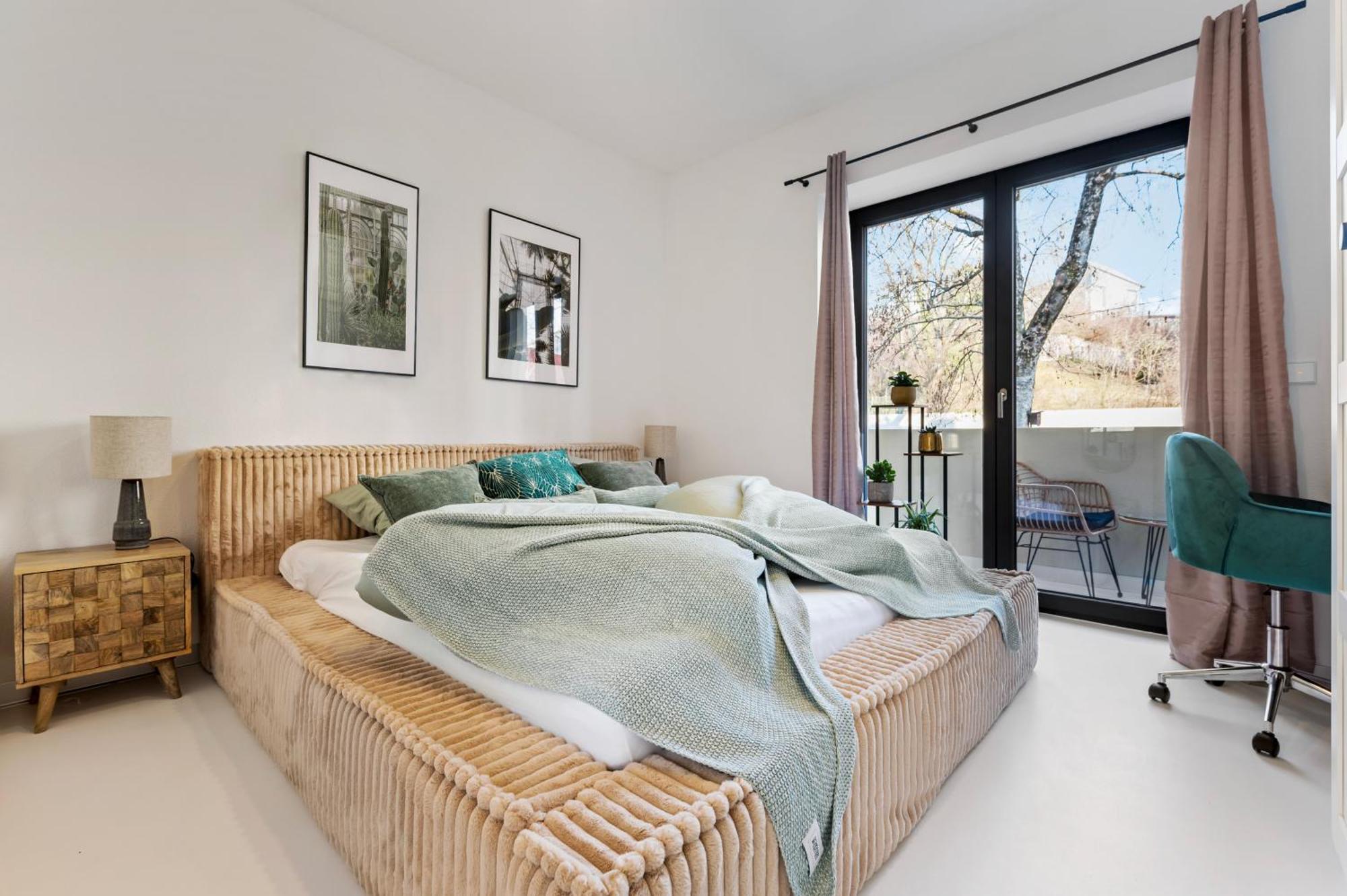Stuttgart Lux Living - Stilvolles Wohnen Im Zentrum Екстериор снимка