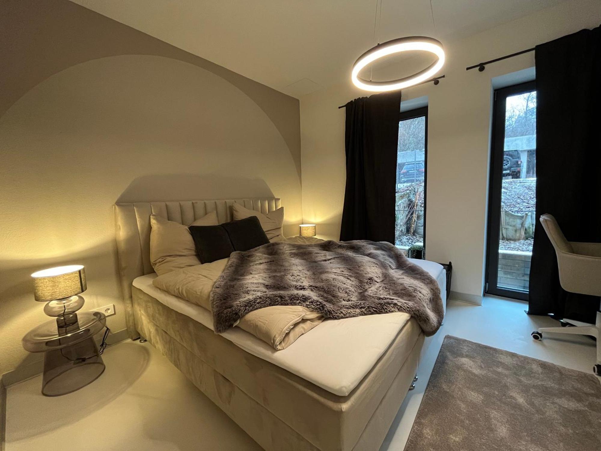 Stuttgart Lux Living - Stilvolles Wohnen Im Zentrum Стая снимка