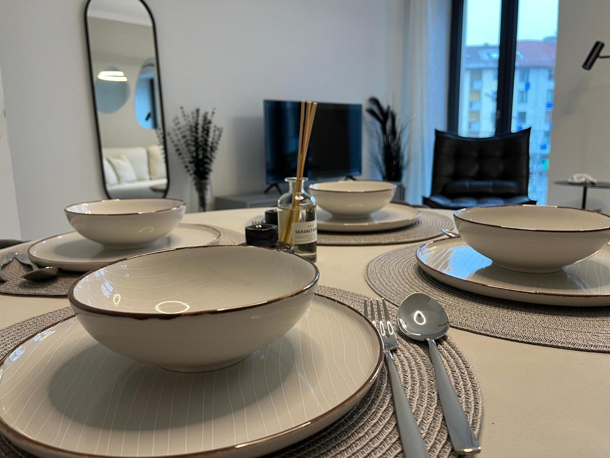 Stuttgart Lux Living - Stilvolles Wohnen Im Zentrum Екстериор снимка
