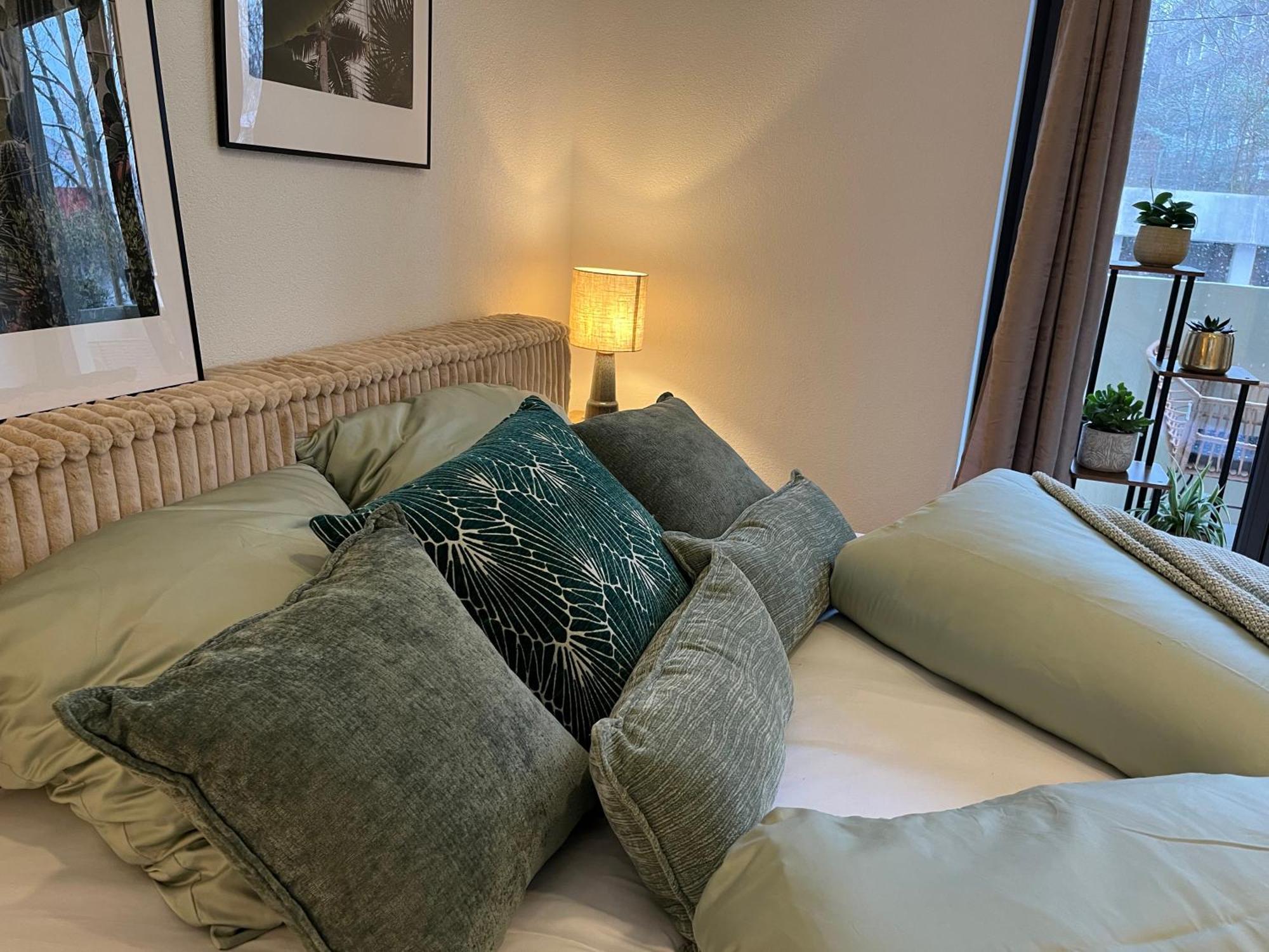 Stuttgart Lux Living - Stilvolles Wohnen Im Zentrum Стая снимка
