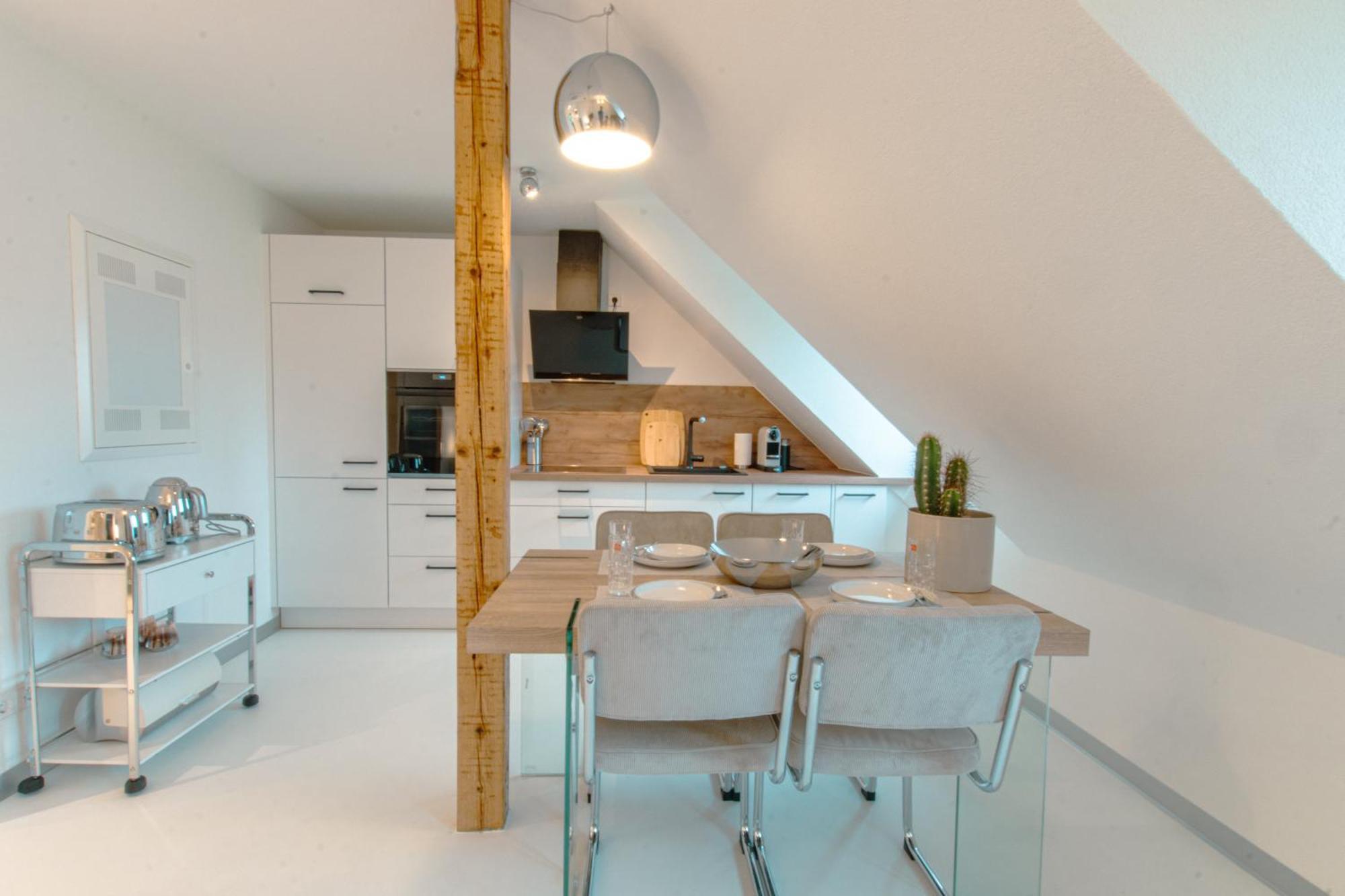 Stuttgart Lux Living - Stilvolles Wohnen Im Zentrum Екстериор снимка